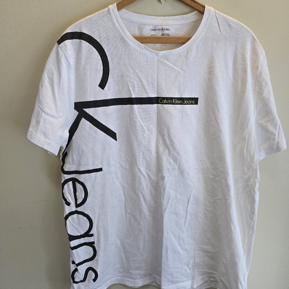 Calvin Klein Jeans White Graphic Tee